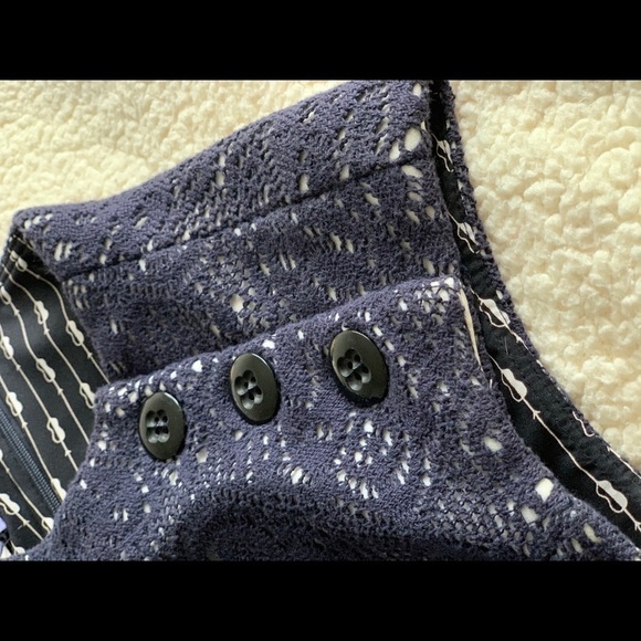 KAY Unger Navy Blue Open Crochet Lace White Under size 2 - Picture 16 of 16